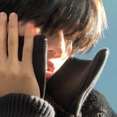 最受欢迎的头像图片男(22张)