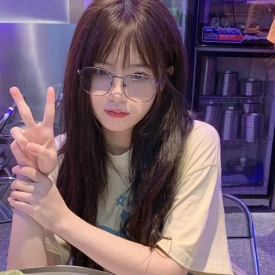 女生头像唯美有气质(精选30张)