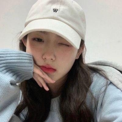 女生头像唯美有气质(精选30张)