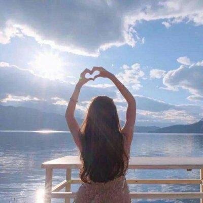 女生头像唯美有气质(精选30张)