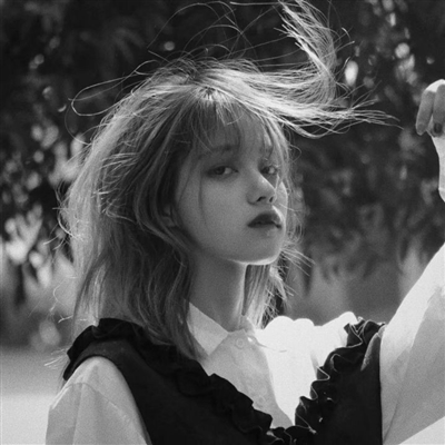 最美女生头像可爱(26张)