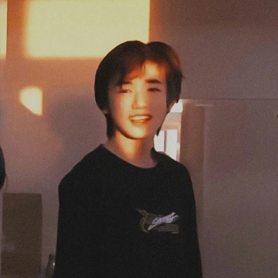 史上最好看的头像男生高冷(精选24张)