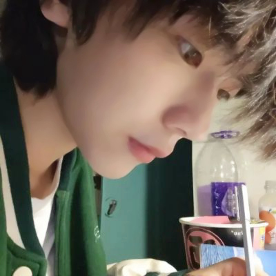 史上最好看的头像男生高冷(精选24张)