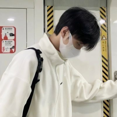 史上最好看的头像男生高冷(精选24张)