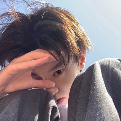 史上最好看的头像男生高冷(精选24张)