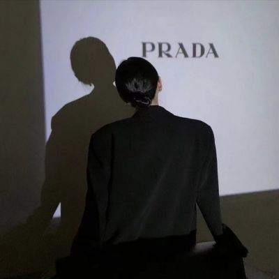 最漂亮的美女头像背景图片(16张)