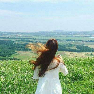 最漂亮的美女头像背景图片(16张)