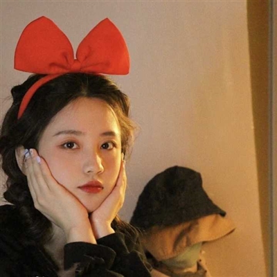 惊艳到爆的女生头像(精选28张)