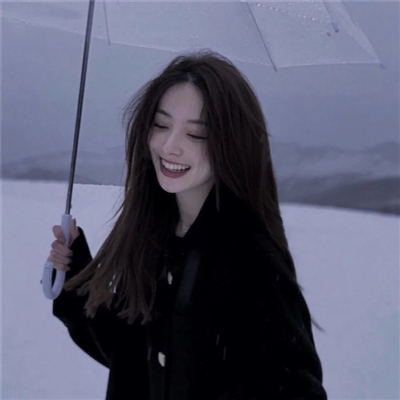 惊艳到爆的女生头像(精选28张)