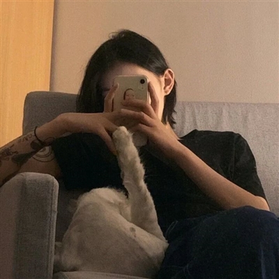 超级好看的微信头像图片女(24张)