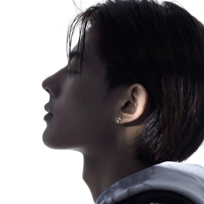 非常好看的男生头像推荐(精选24张)