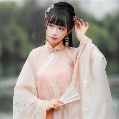 大气高雅的微信头像(精选16张)