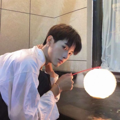 最美微信头像图片男生(精选18张)