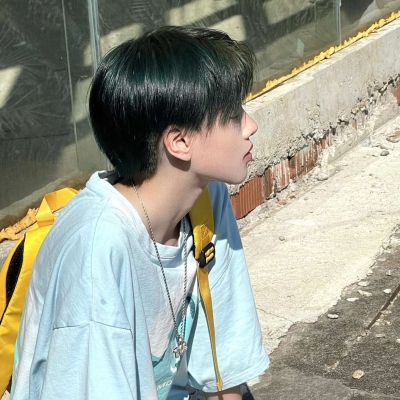 年轻人微信头像图片男士(精选28张)