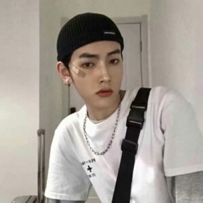 年轻人微信头像图片男士(精选28张)