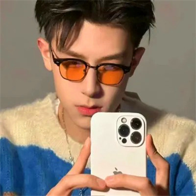 2023最火的动漫男头像(24张)