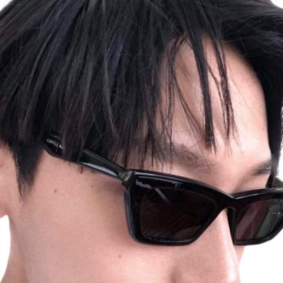 2023最火微信男士头像(22张)