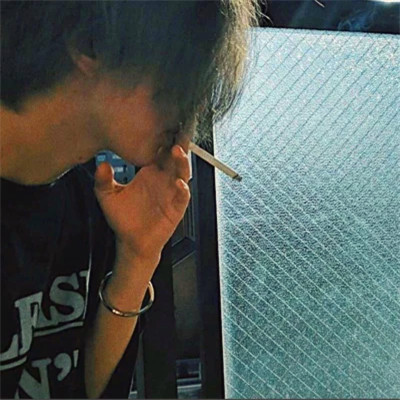 2023最火微信男士头像(22张)