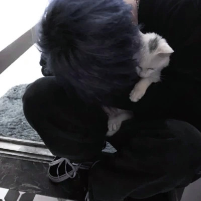 2023最火微信男士头像(22张)