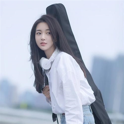 2023最火头像少女图(精选16张)