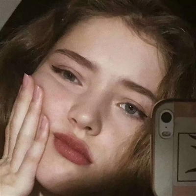 很丧的微信头像女(精选16张)