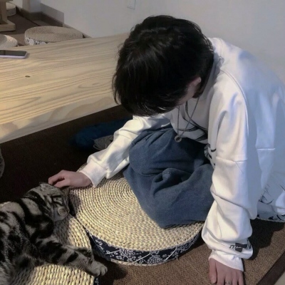 很丧的微信头像男(精选18张)