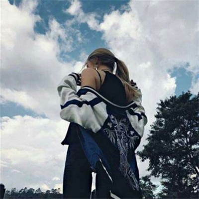 好看的微信头像背影女(14张)