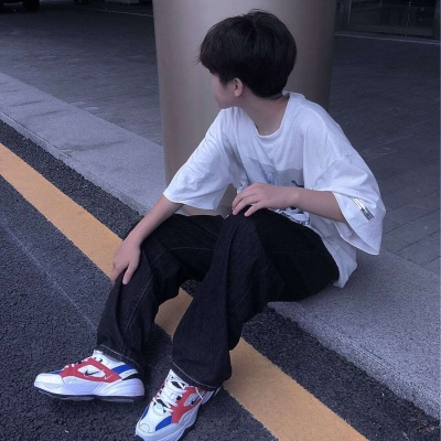 适合年轻人的微信头像男生(24张)