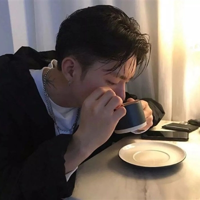 适合年轻人的微信头像男生(24张)