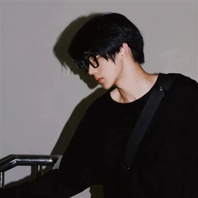 适合年轻人的微信头像男生(24张)