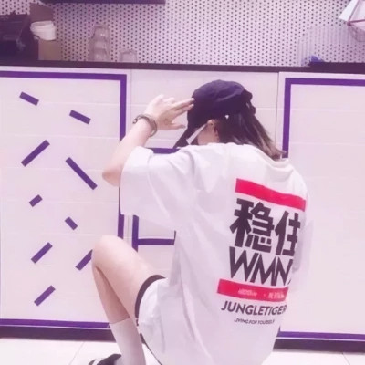 2023最火背影情侣头像(精选16张)