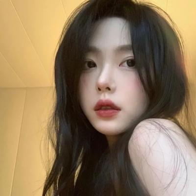 2023最火气质女生头像(24张)