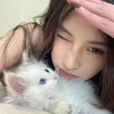 2023女性最火微信头像(精选24张)