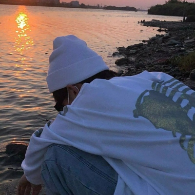 2023最唯美男人头像(精选22张)