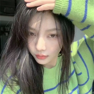 2023最火爆的拽姐头像(精选16张)