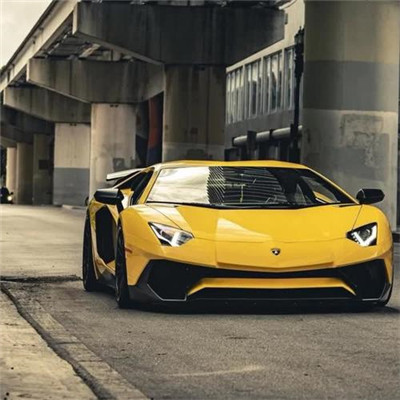 2023最火男生汽车头像(精选14张)