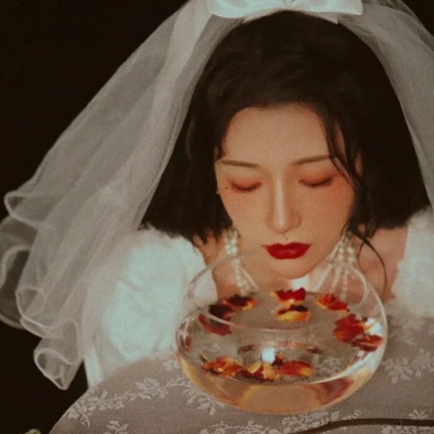 2023年最火婚纱照头像(精选12张)