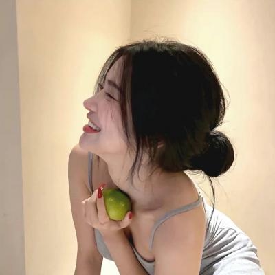 2023年最火女生生头像(24张)