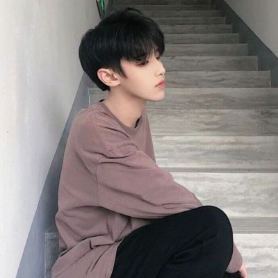 2023最火微信男生头像(24张)