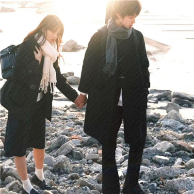 2023微信最火情侣头像(34张)