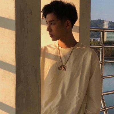 2023最火抖音男生头像(精选16张)