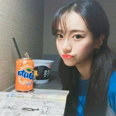 2023年最火的美女头像(精选24张)