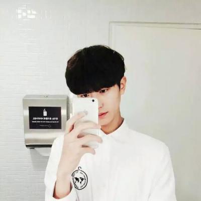 2023抖音最火男头像(18张)