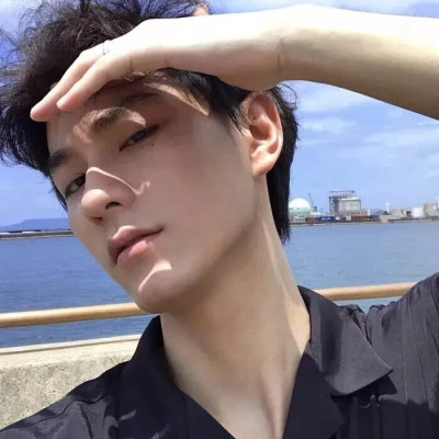 2023年最火的男士头像(24张)