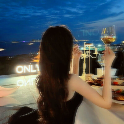 2023年女生最霸气头像(24张)