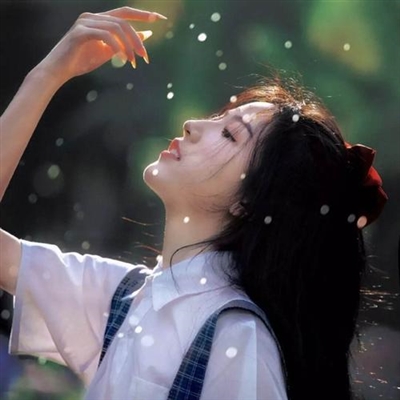 2023最火一个人头像(精选20张)