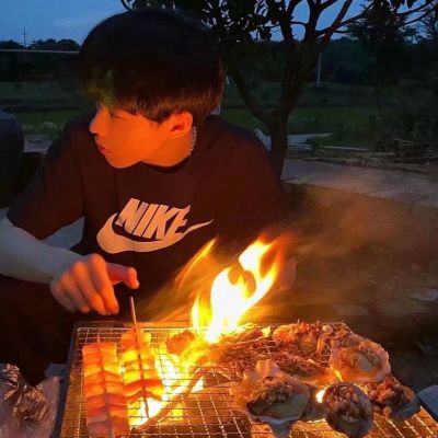 2023最帅男生情人头像(精选24张)