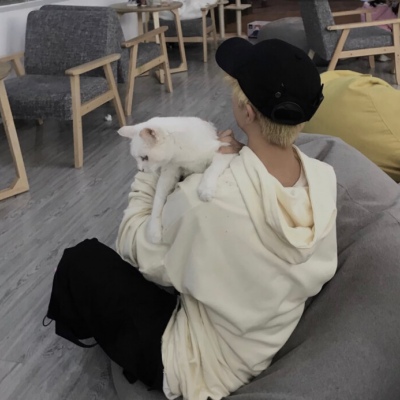 2023最帅男生情人头像(精选24张)