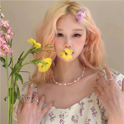 2023年女生最帅头像(精选24张)