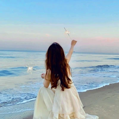 2023年最火的女孩头像(精选22张)